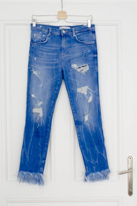 We love jeans. The new jeans trends for spring summer. Pur Style styling tip. 