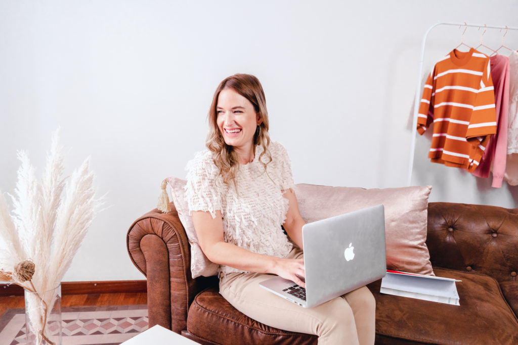 Your Online Stylist Jasmin from Pur Style offers video styling